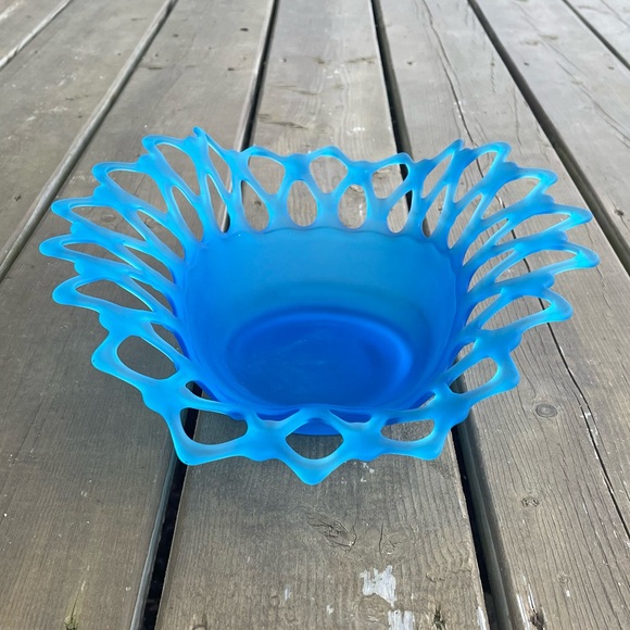 Westmoreland Glass Doric Open Lace Blue Satin Glass Console Centerpiece Bowl - Picture 2 of 15